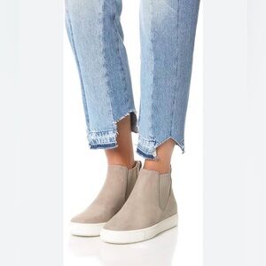 Vince Newlyn Chelsea Suede Sneaker, Size 6.5